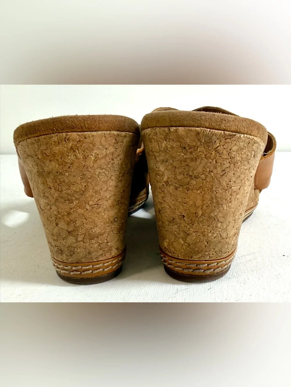 Clarks Helio ll Women’s low wedges crisscross tan Leather 2.5